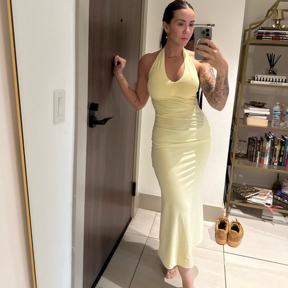 35. Zara Butter Yellow Midi Dress - Picture 3 of 10